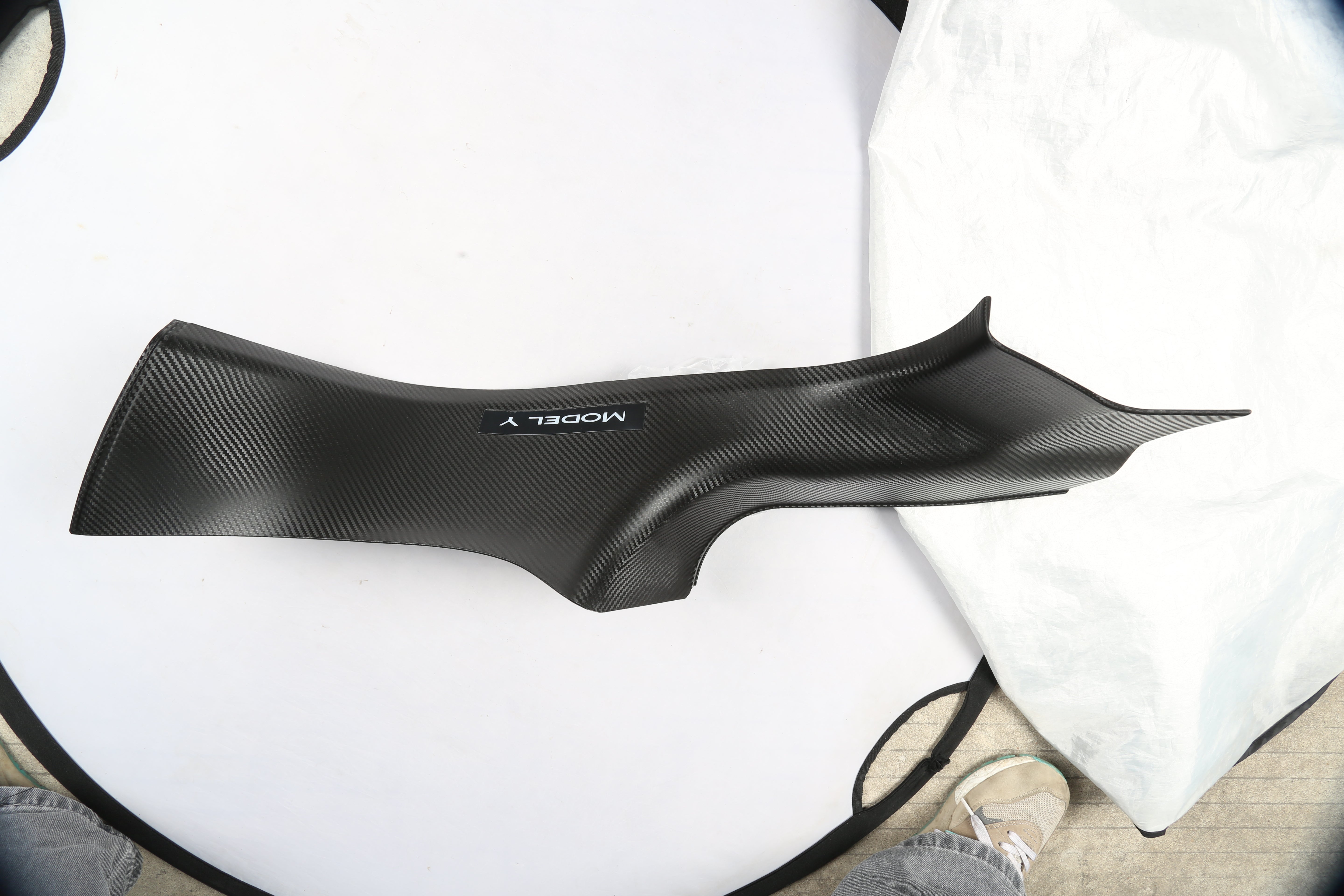 Tesla Model Y 2025 Juniper: Interior Door Sill Protector (ABS Carbon Look)