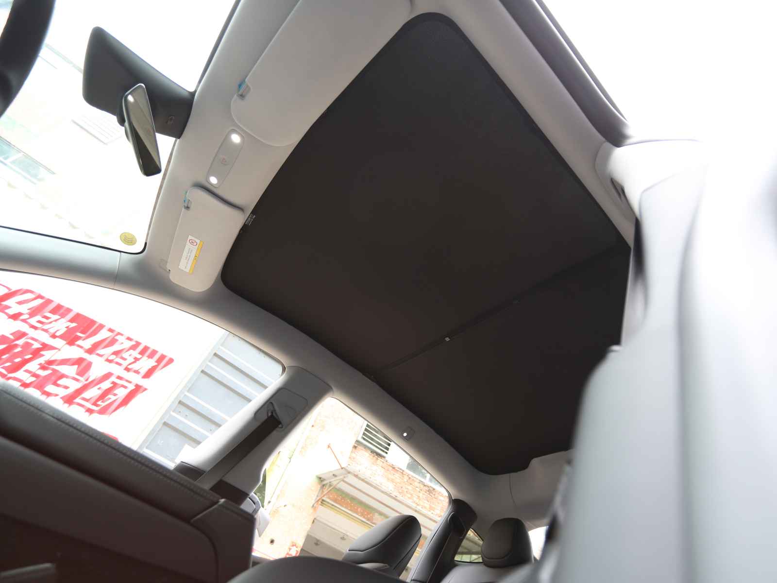 TJ382_TeslaModelY2025JuniperGlassRoofSunshade