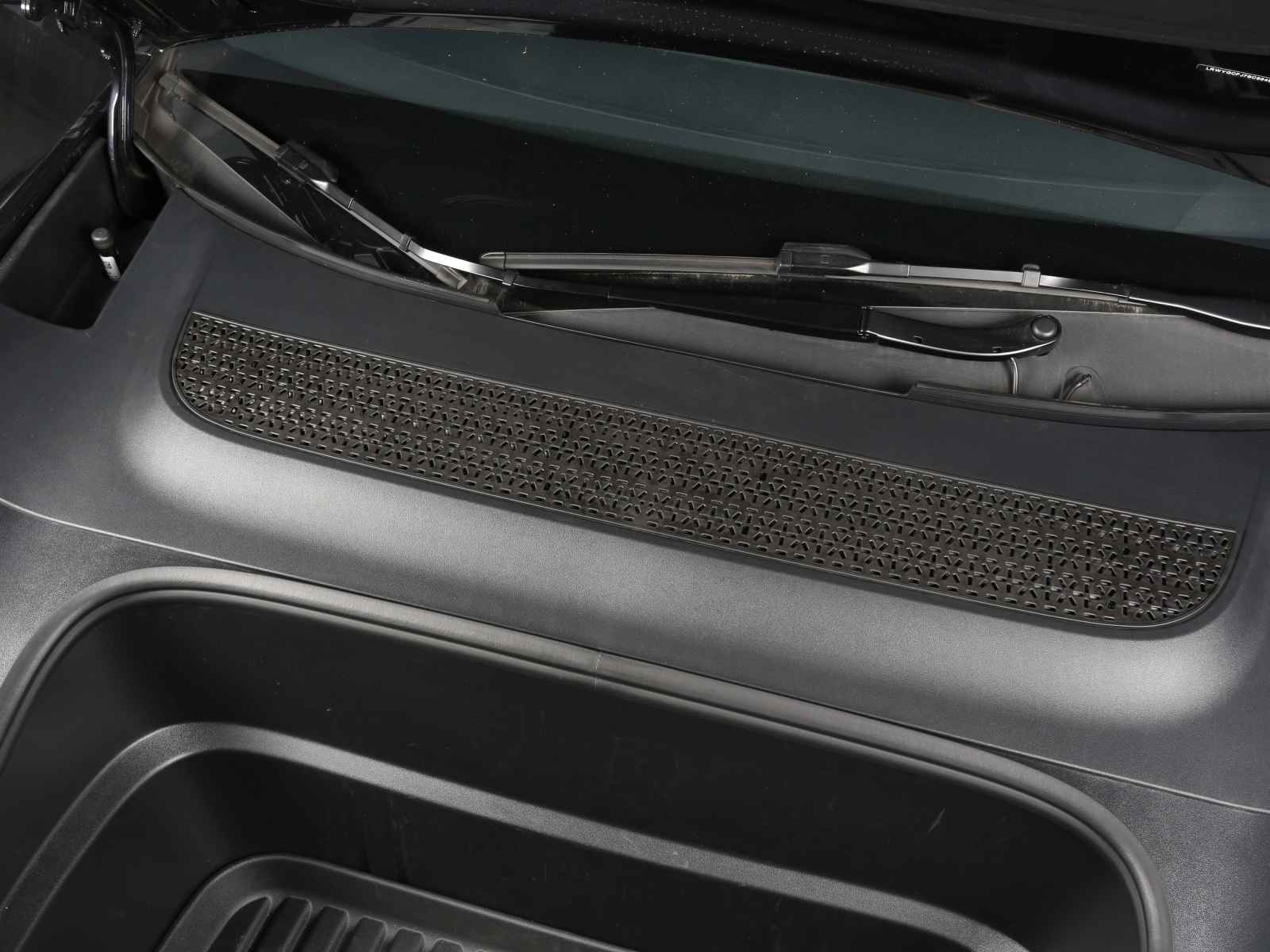 TJ387_TeslaModelY2025JuniperAirInletProtectiveCover