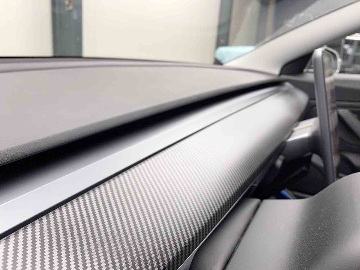 Tesla Model 3: Dashboard Console Cover (ABS + Coating)