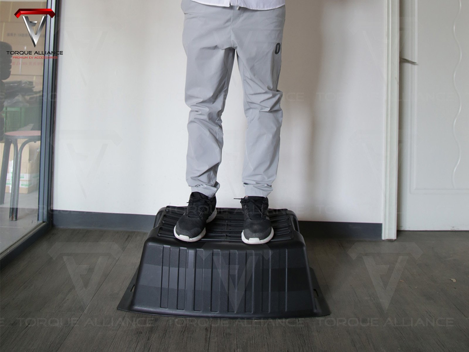 Model 3: Portable Trunk Storage Box - Torque Alliance