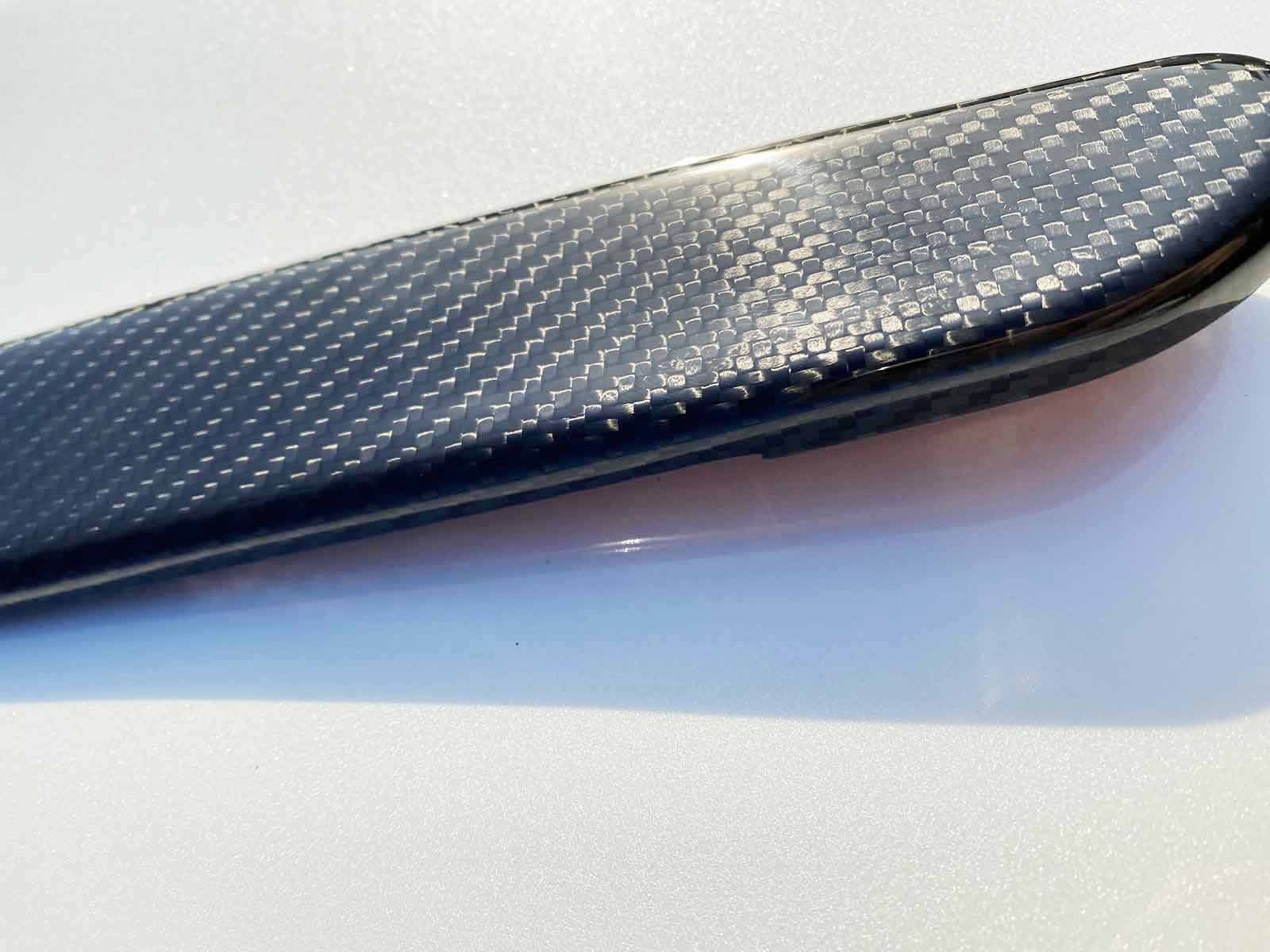 Model 3&Y: Middle Console Edge Trim (Genuine Carbon Fiber Collection) - Torque Alliance