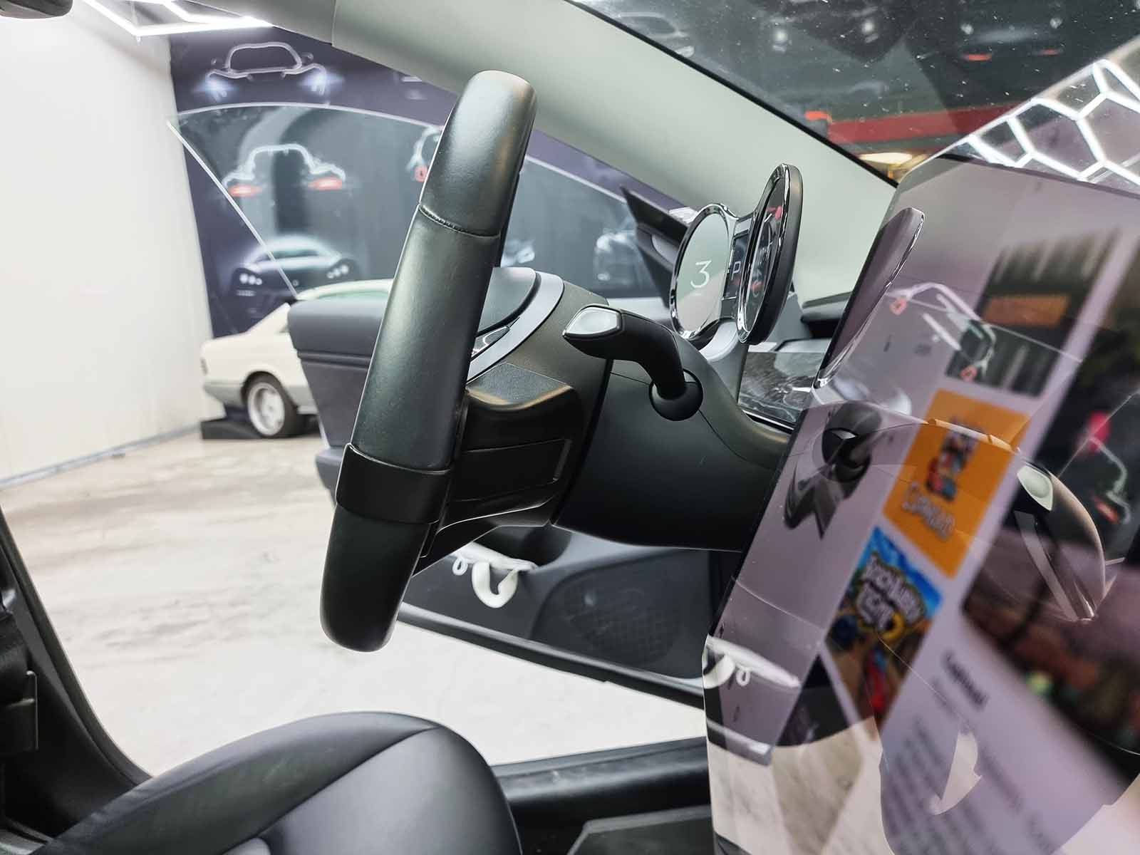 Tesla Model 3/Y: Steering Wheel Counter Weight, Autopilot Buddy