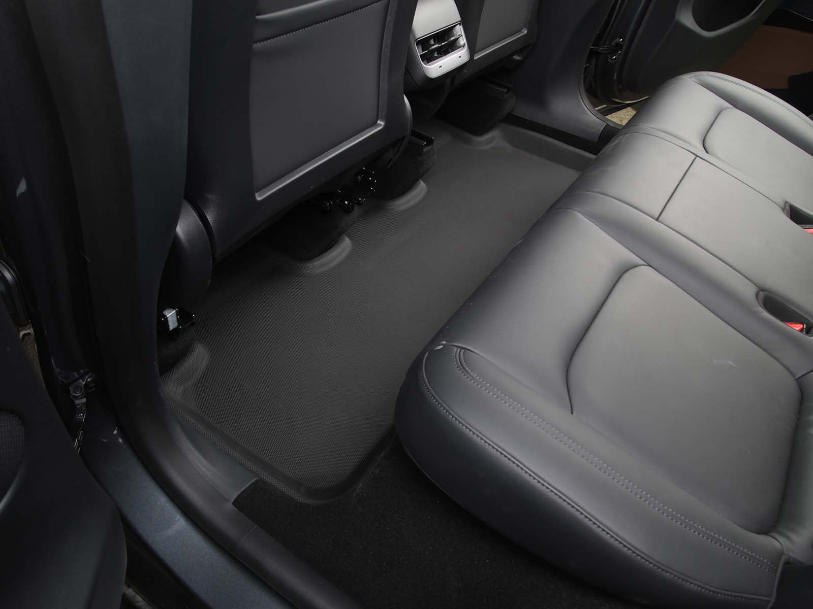Tesla Model Y: All-weather Interior Floor Mats (3D-TPR Rubber), RHD(UK) Version - Torque Alliance
