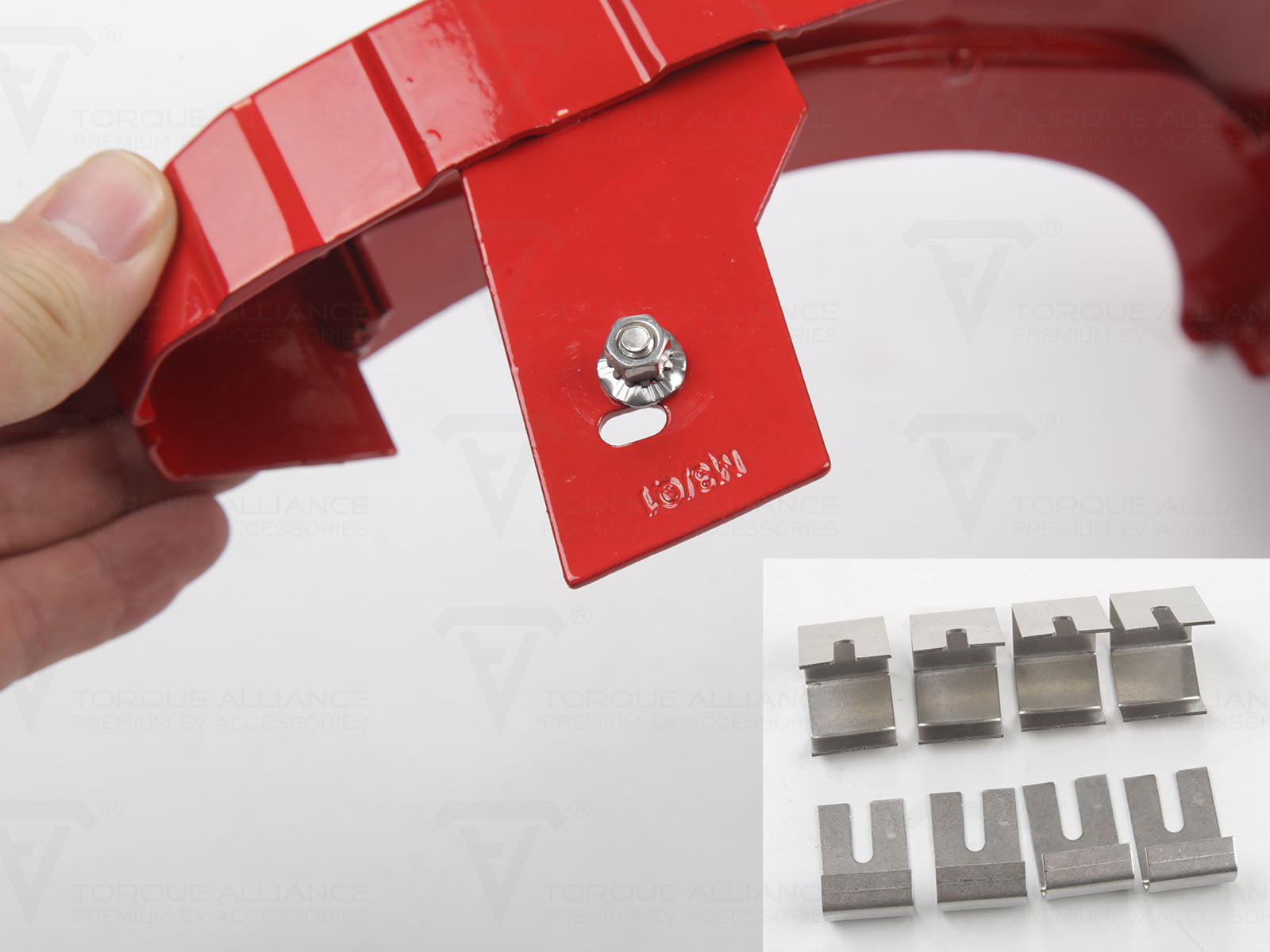 Tesla Model Y: Brake Caliper Cover